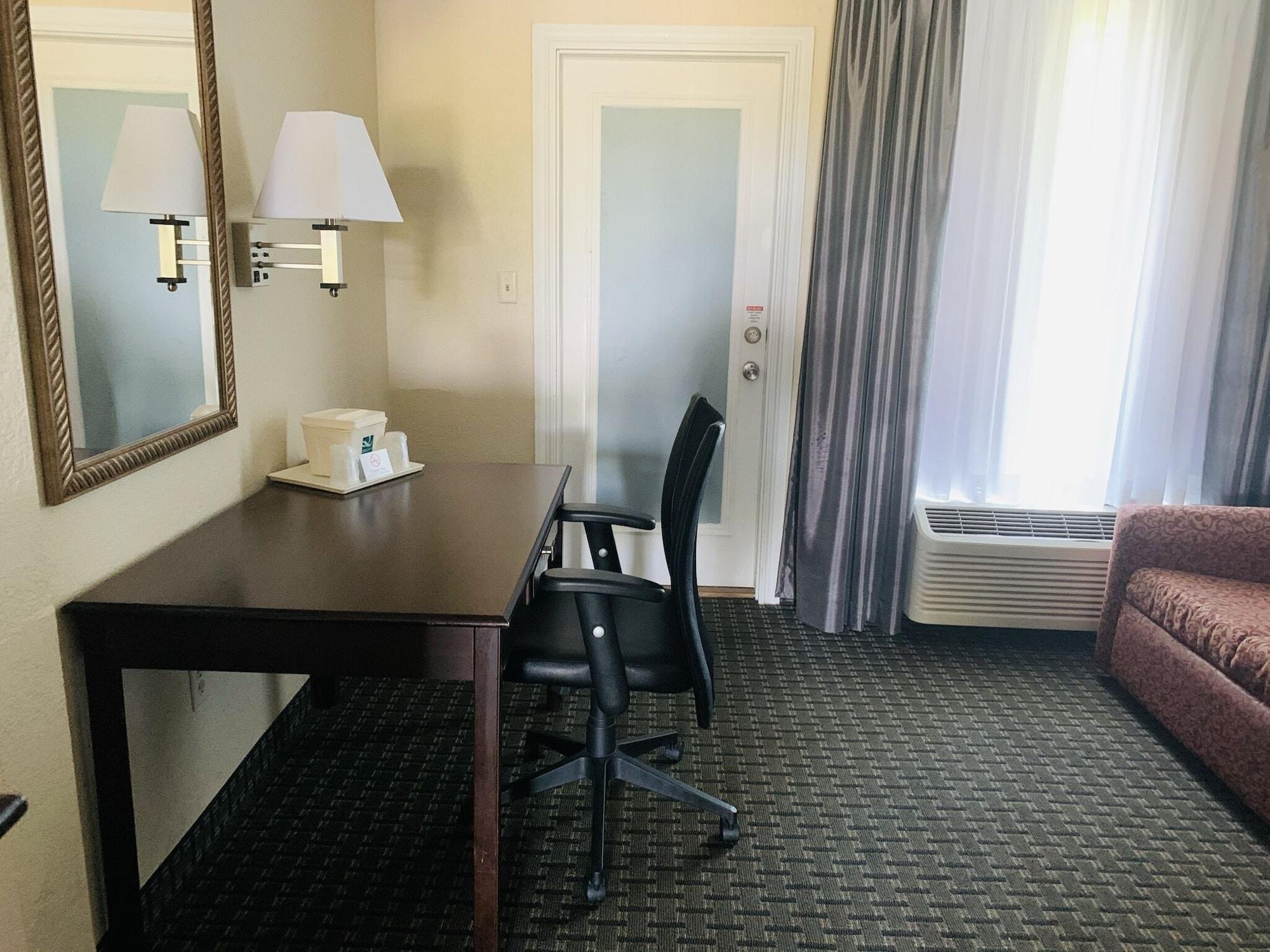 Quality Inn & Suites Miramar Beach Extérieur photo