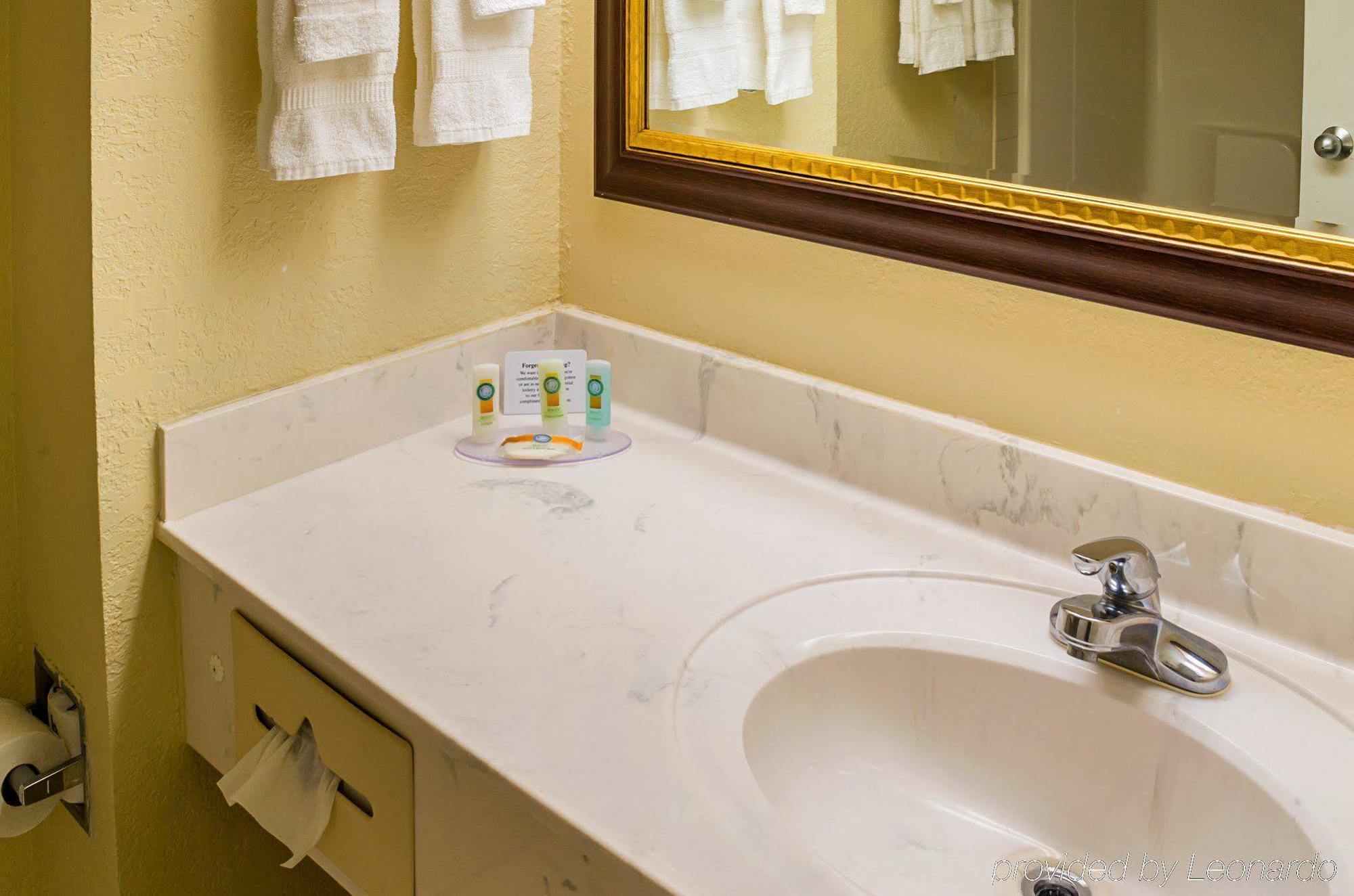 Quality Inn & Suites Miramar Beach Extérieur photo