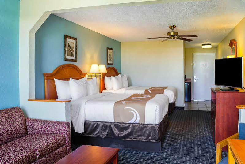 Quality Inn & Suites Miramar Beach Extérieur photo