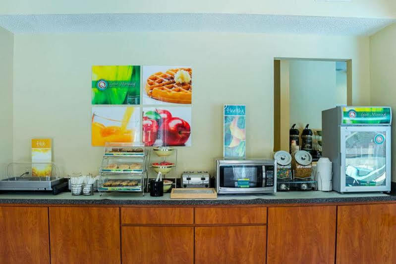 Quality Inn & Suites Miramar Beach Extérieur photo