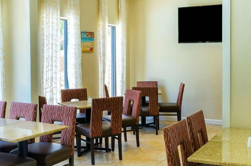 Quality Inn & Suites Miramar Beach Extérieur photo